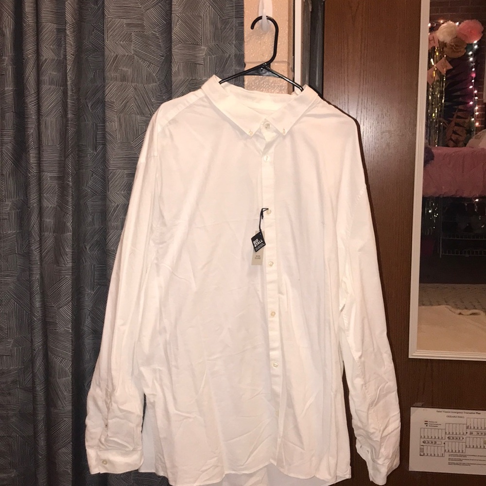 Men’s White Button Down